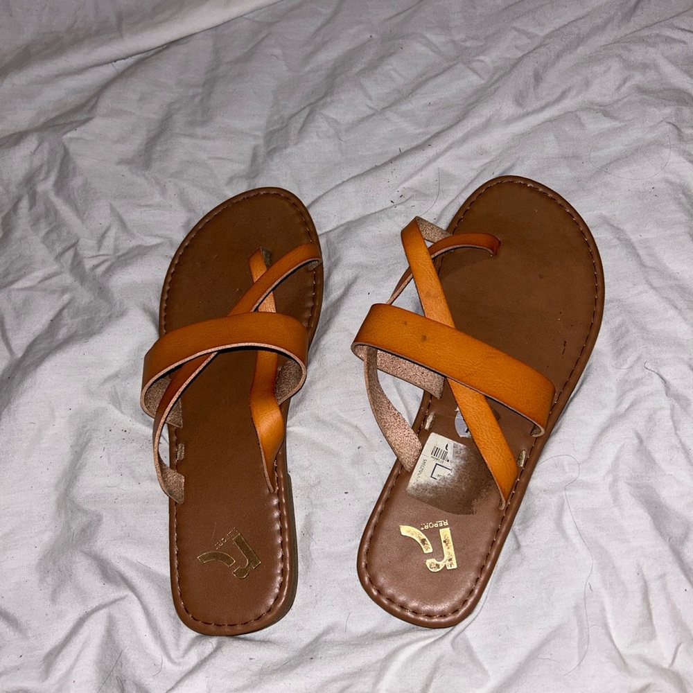 Sandals - Picture 2 of 4